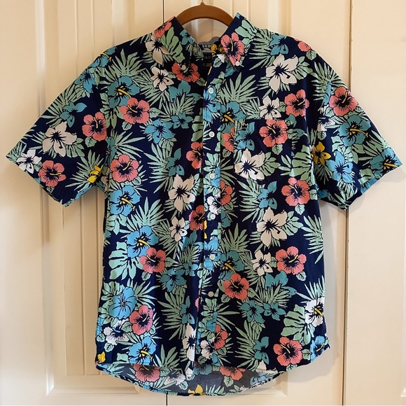 Crown & Ivy Men's Classic Fit Navy / Multicolor Hawaiian Shirt, Size Small - Picture 1 of 7